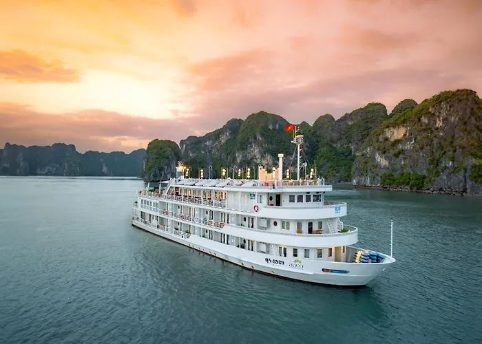 The Au Co Cruise 2 - And Lan Ha Bays Ha Long