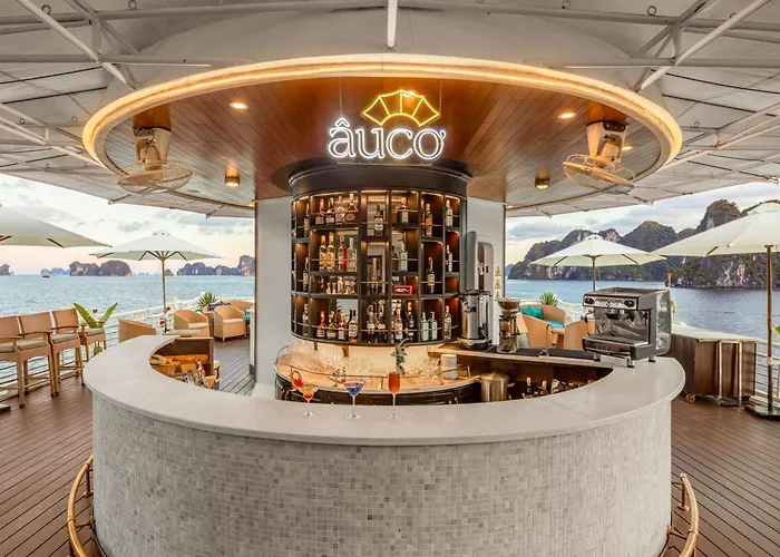 The Au Co Cruise 2 - And Lan Ha Bays Botel *