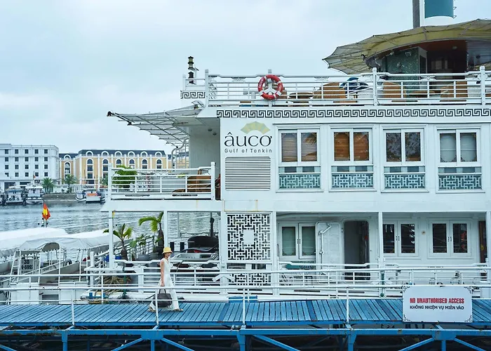 The Au Co Cruise 2 - And Lan Ha Bays *